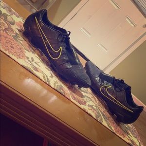 Nike men’s soccer cleats